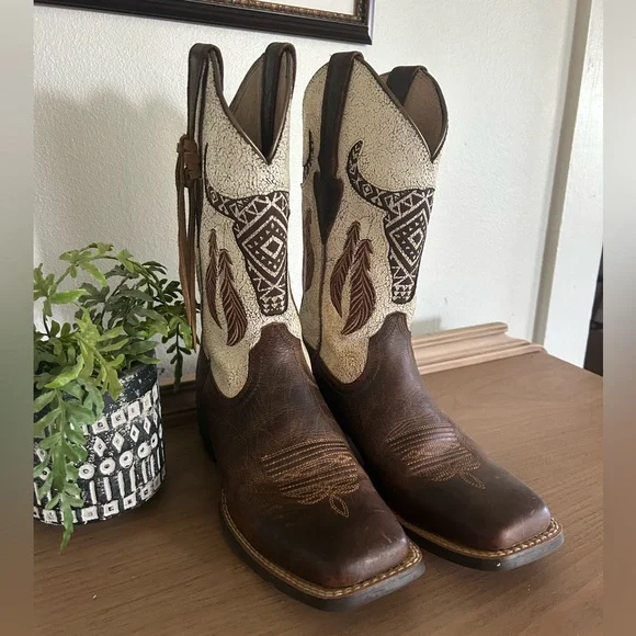 Ariat Leather Boots - Picture 6 of 12